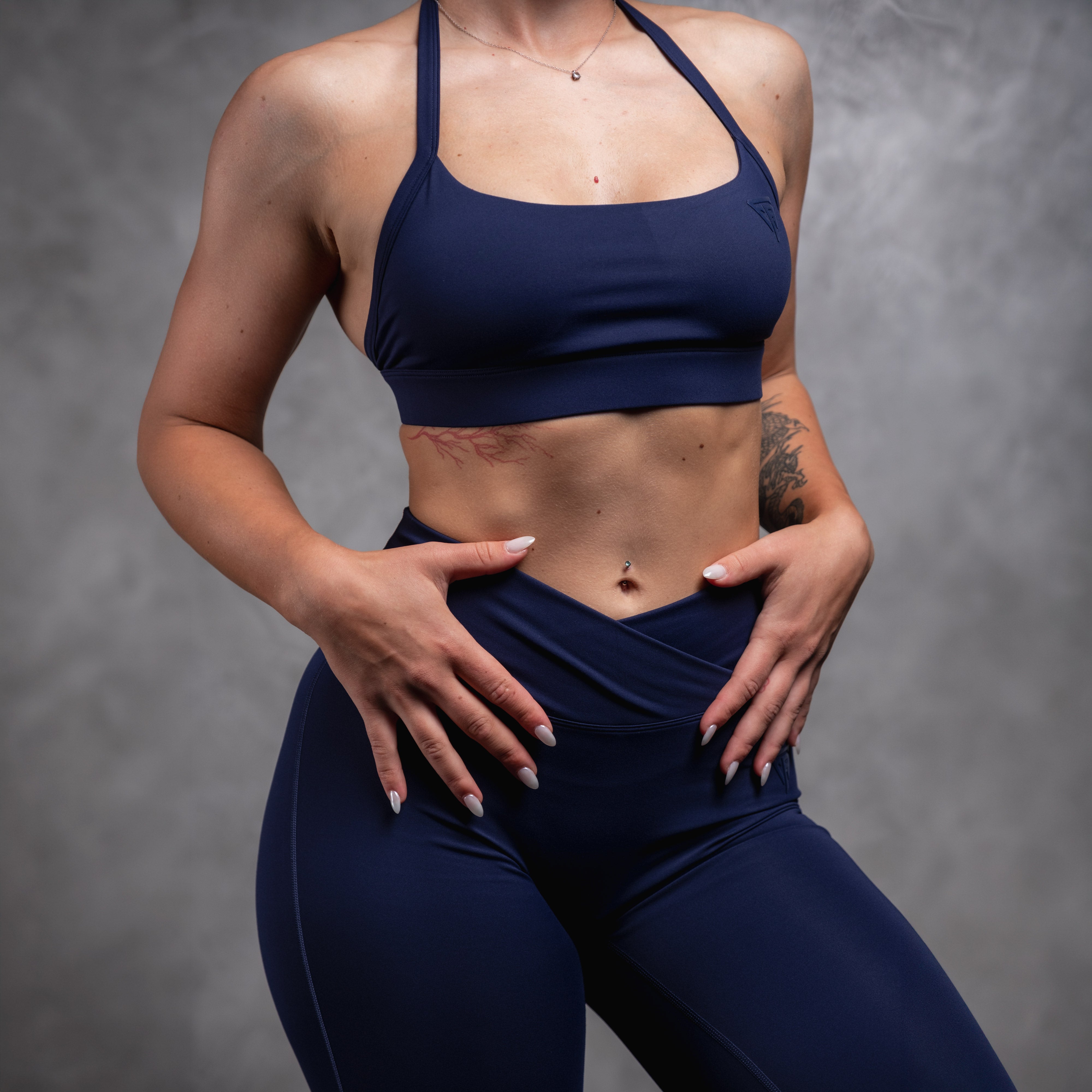 IGNITE CROSS WAIST FLEX FLARE <br>Crossover waist. Confident curves